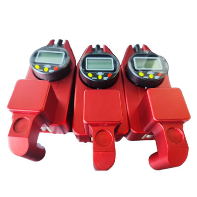 正確な赤い道路標識 厚さ測定 0.02mm 正確さ